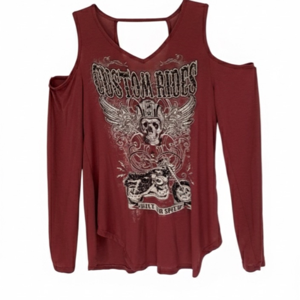 VOICE OF CA Biker Chic Cold Shoulder Graphic Top Red Skull Motorcycle Wings Edgy